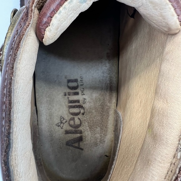 Alegria Caiti Gravy Pull Up Brown Leather Ankle Boots - Picture 12 of 16